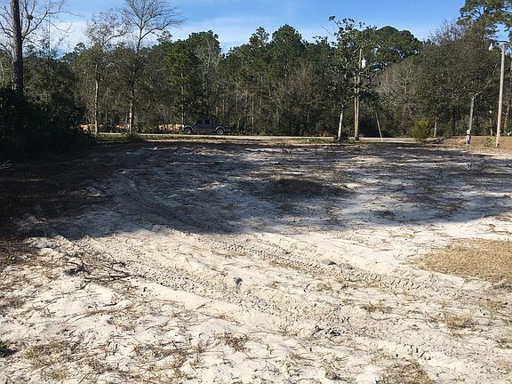 3rd image of 6828 Toepfer Blvd