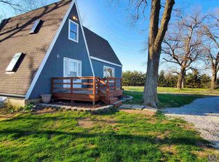 1839 E 50th Rd, Lecompton, KS 66050