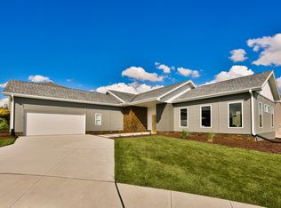 5307 N 151st Cir, Omaha, NE 68116