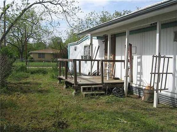 2nd image of 110 Elm Ave
