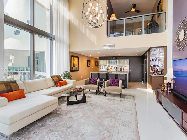 6000 Collins Ave APT 329, Miami Beach, FL 33140