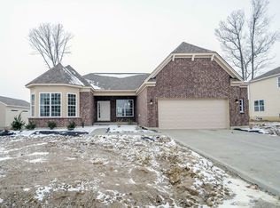 1755 Indian Grass Dr, Lebanon, OH 45036