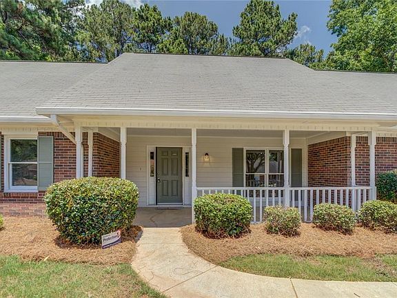2nd image of 3604 Cherry Creek Dr SE