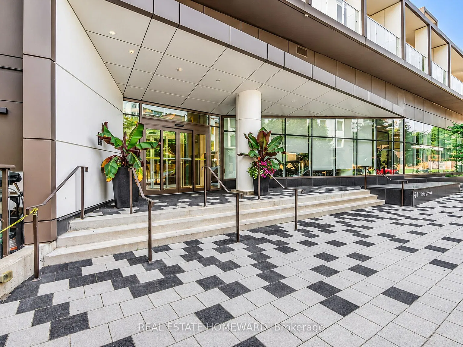 2 bed, $3,900 — Photo 2