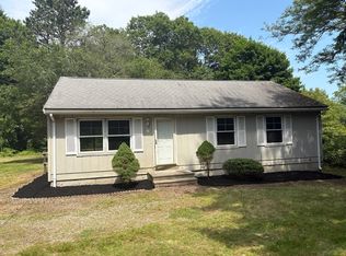 31 Main St, Mashpee, MA 02649