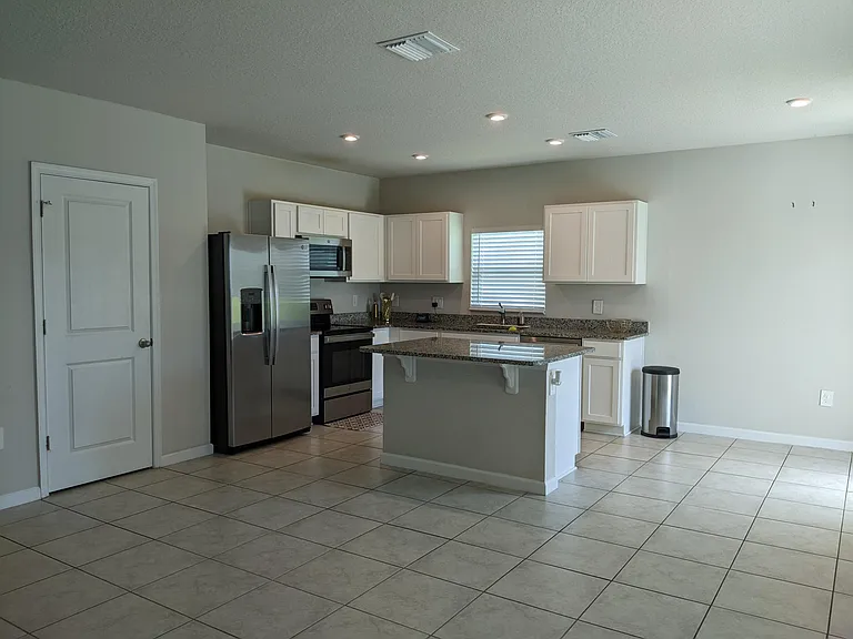 605 Lychee Ln — Photo 8