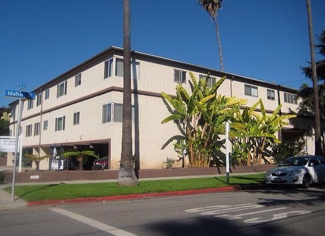 1st image of 801 Idaho Ave APT 13