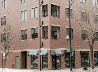1312 W Madison St APT 3C, Chicago, IL 60607