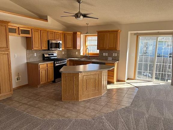 3rd image of 1710 S Leeanne Cir