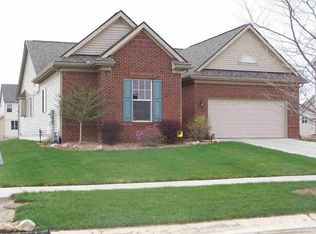 9338 Maple Ridge Dr, Newport, MI 48166
