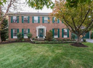 8 Seurat Ct, Gaithersburg, MD 20878