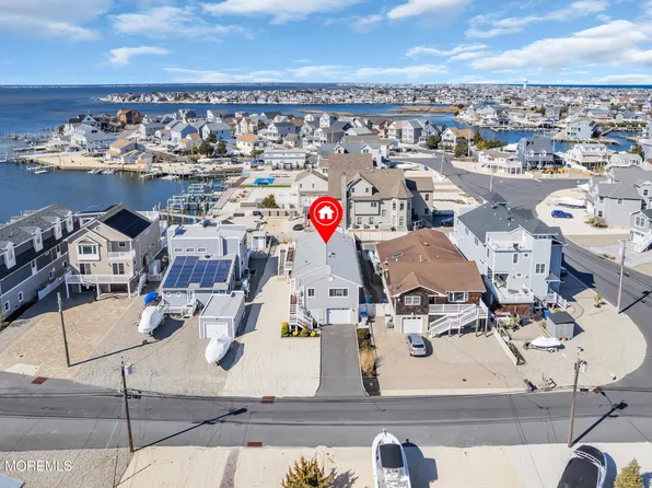 18 6th Terrace, Ortley Beach, NJ 08751