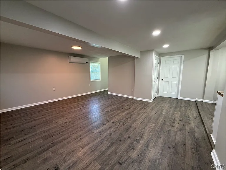 8261 Oswego Rd — Photo 2