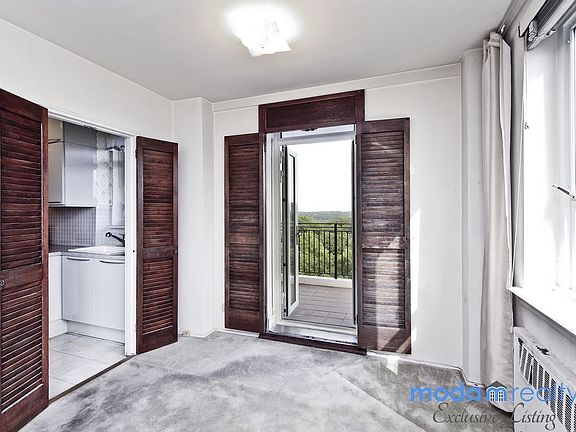 5th image of 5355 Henry Hudson Pkwy #11E