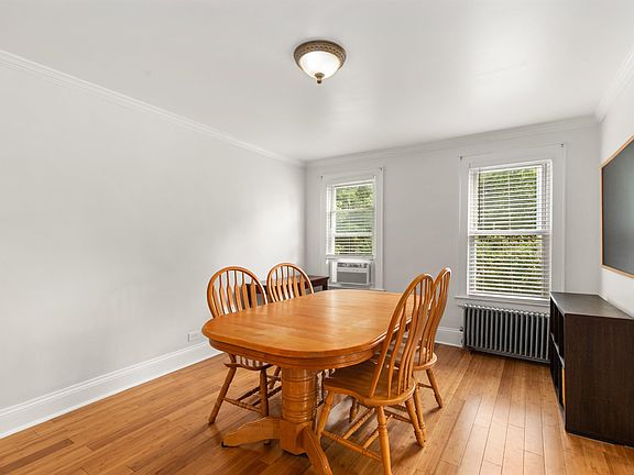 4th image of 414 Saddle River Rd