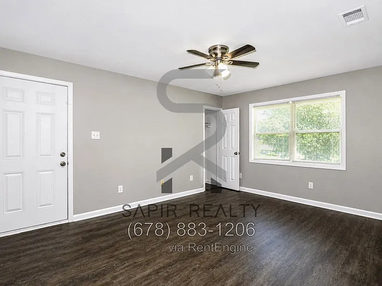 371 Lanier St NW #6 — Photo 5