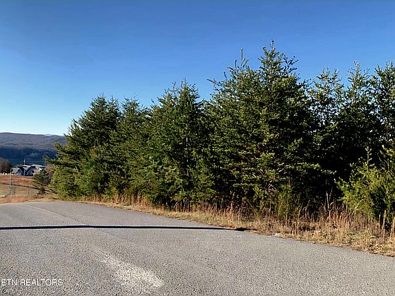 3rd image of Panoramic Dr