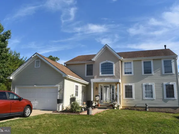 9 Crystal Ct, Sicklerville, NJ 08081