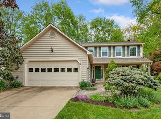 9814 Summerday Dr, Burke, VA 22015