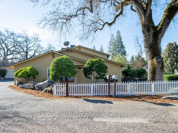 494 Surrey Ct, Murphys, CA 95247