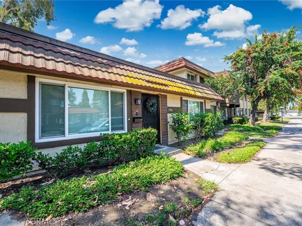2784 W Pepper Tree Dr, Anaheim, CA 92801