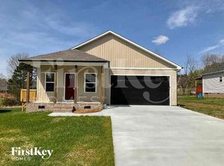 1502 Hampton St, Lexington, NC 27295