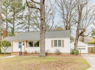 42 Green Oaks Rd, Newport News, VA 23601