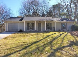 1878 Taffeta Trl, Lithonia, GA 30058