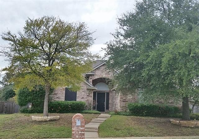 1st image of 2824 Southridge Dr