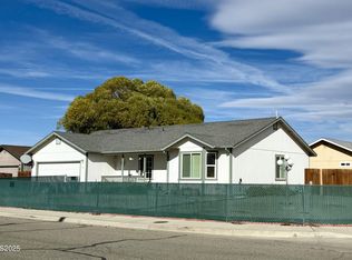 700 Kathy Ave, Yerington, NV