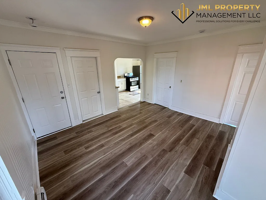 Building Photo - 78 Barre St #1