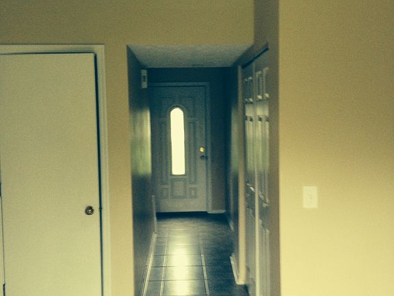entry to front door/den