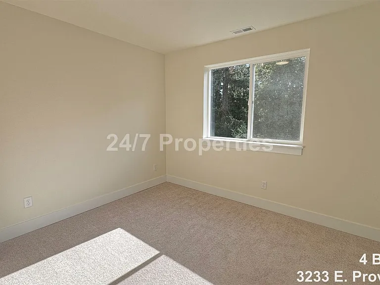 3233 E Province Ct — Photo 14