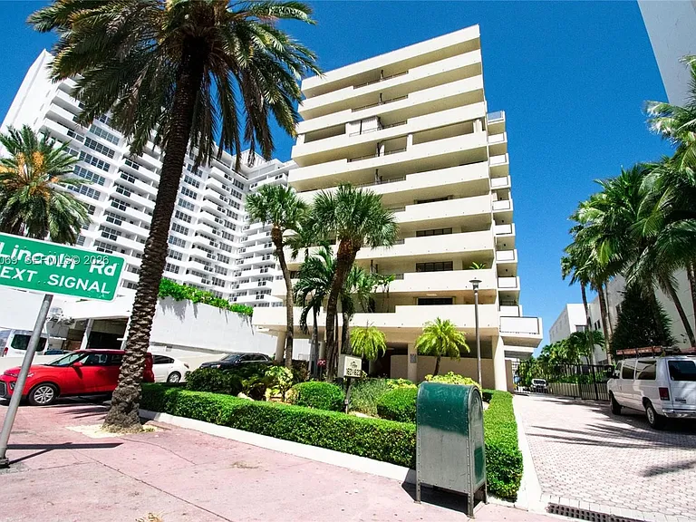 1623 Collins Ave #Penthouse 1010 — Photo 36