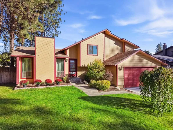 2406 N Pioneer Ridge Dr, Post Falls, ID 83854