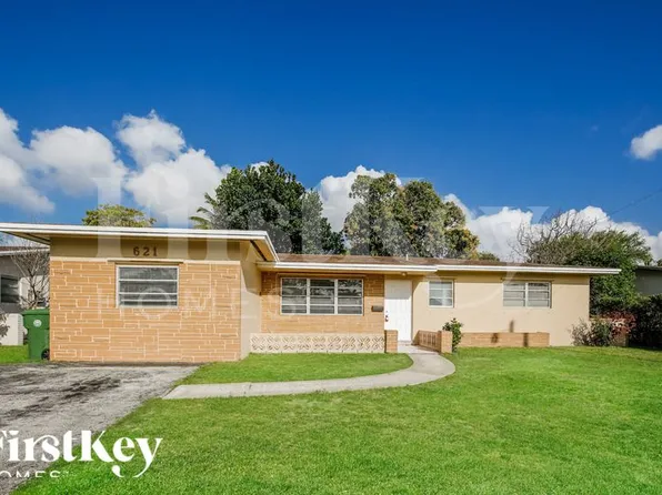 621 SW 69th Ter, Hollywood, FL 33023