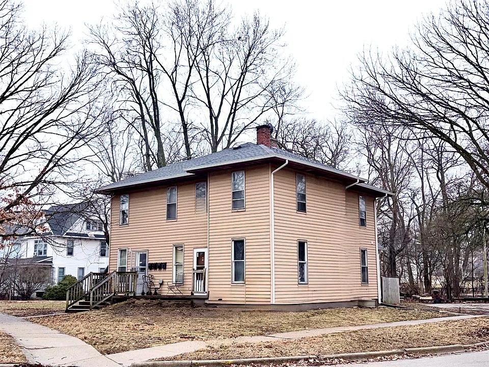 419 W Main St #4