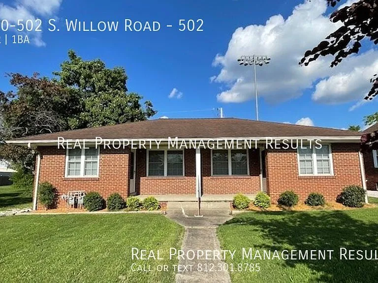 500-502 S Willow Rd #502 — Photo 1