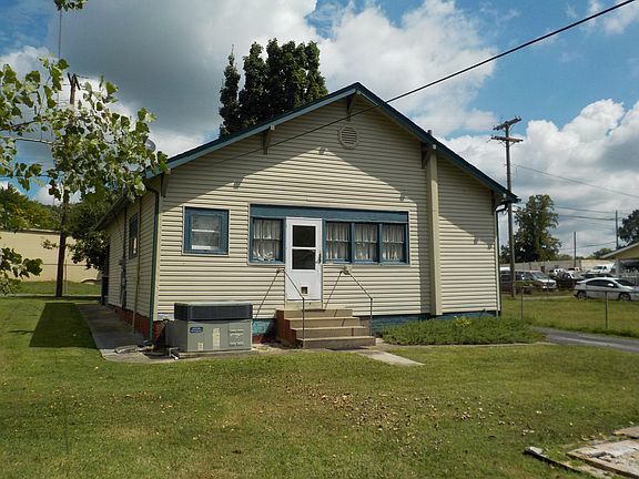 5th image of 514 Radford Pl