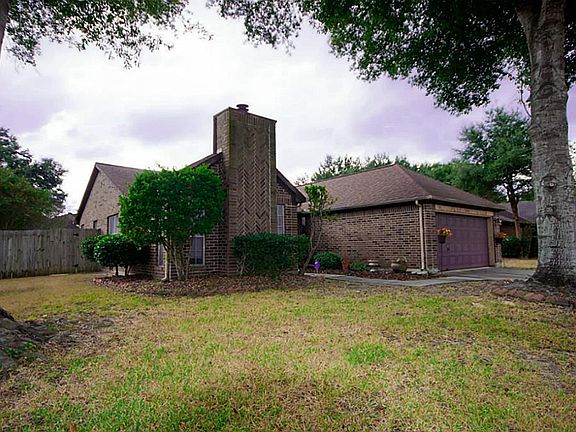 2nd image of 8314 Leafdale Dr