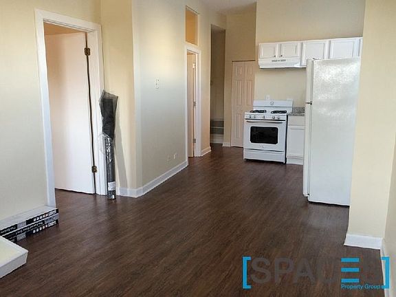 5th image of 2546 W North Ave