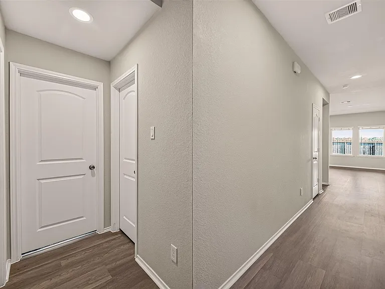 21422 Chester Cliff Ln — Photo 7