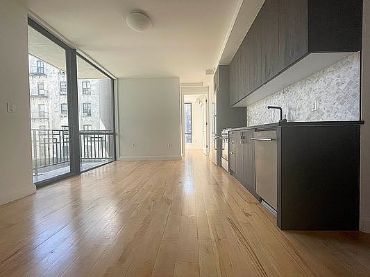 1st image of 564 Saint Johns Pl #317