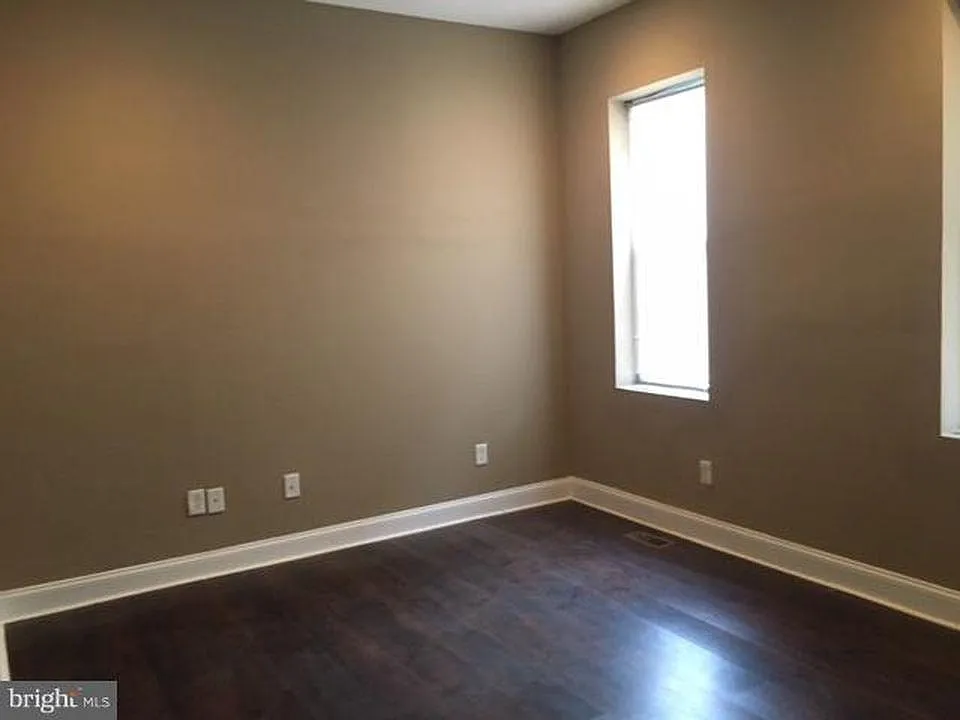 2 bed, 1200 sqft, $1,380 — Photo 4