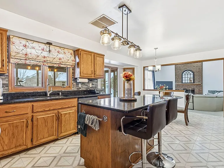 53428 Gregory Dr — Photo 19