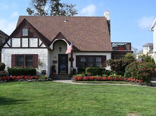 9 Crescent Dr, Brielle, NJ 08730