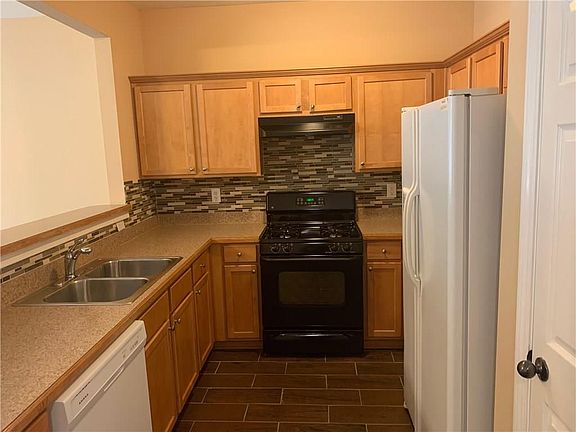 5th image of 1678 Southgate Mill Dr