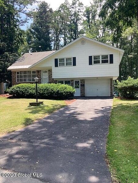 4th image of 155 Boxwood Drive