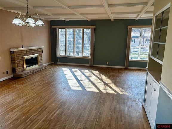2nd image of 611 W College Ave