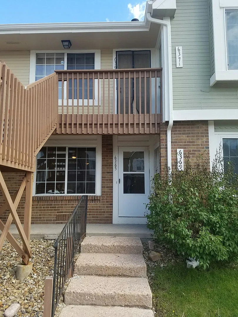 One Bedroom Condominium Dublin & Academy — Photo 2